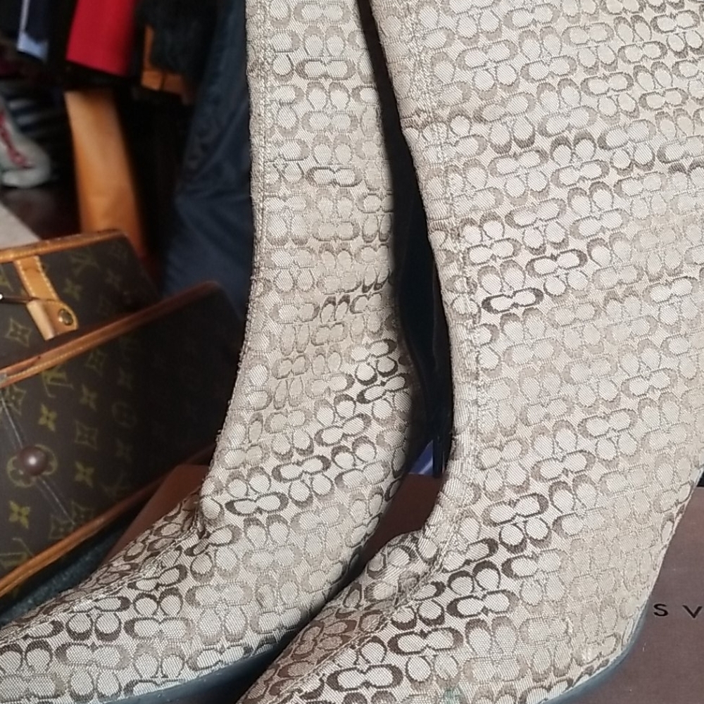 Coach boots great for all seasons